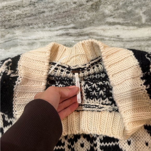 Free People Snowflake Fair Isle Knit Wool Sweater 
Women’s Size XS - Picture 5 of 6